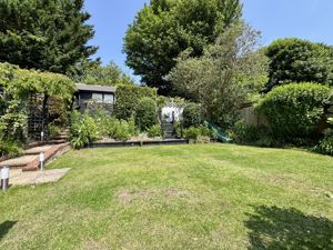 Photo 21- click for photo gallery